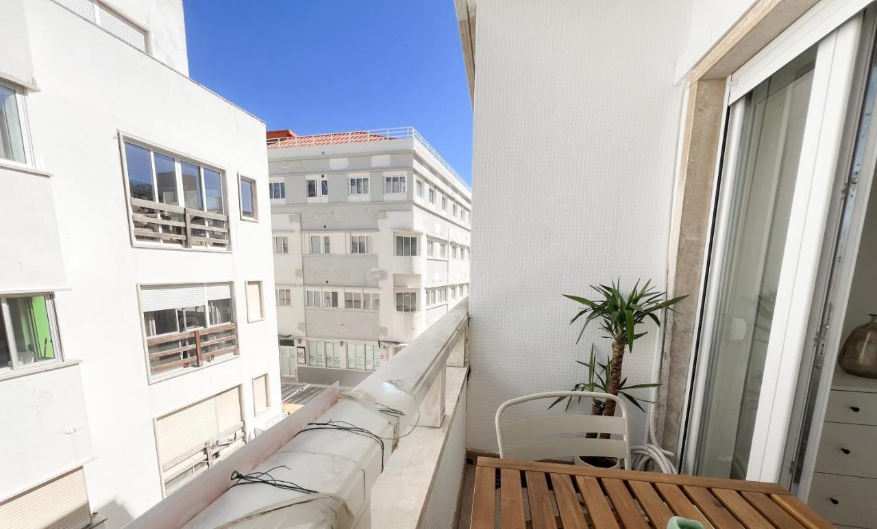 Appartement Capitao Ribeiro Surf House à Costa da Caparica Extérieur photo